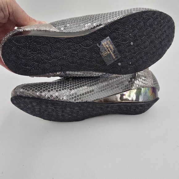 Bolaro Silver Lace-Up Shoes With Rhinestone Buckle Embellishments Sequin Design - Picture 3 of 4